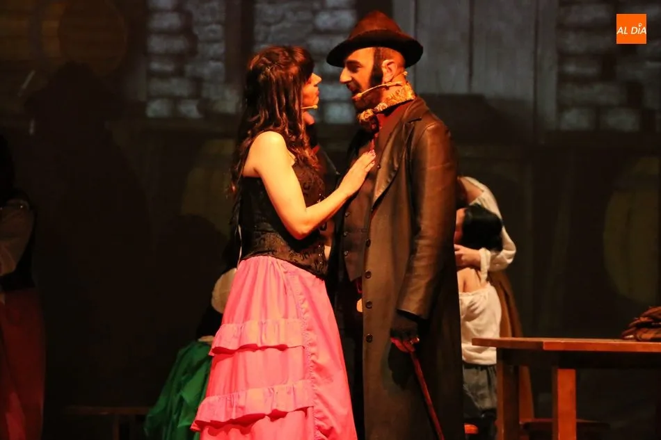 Foto 10 - El Colectivo Teatro Telar de B&eacute;jar opta a uno de los premios importantes con &lsquo;Oliver Twist, el...