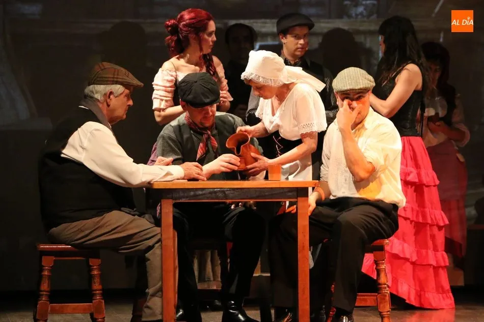 Foto 6 - El Colectivo Teatro Telar de B&eacute;jar opta a uno de los premios importantes con &lsquo;Oliver Twist, el...