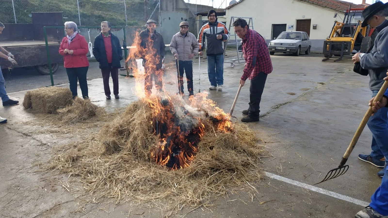 Foto 3 - Macotera devuelve a las calles por sexto a&ntilde;o su Matanza Tradicional