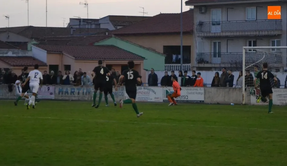 Foto 10 - El Ciudad Rodrigo le pone suspense pero acaba logrando una merecid&iacute;sima victoria ante el Betis  