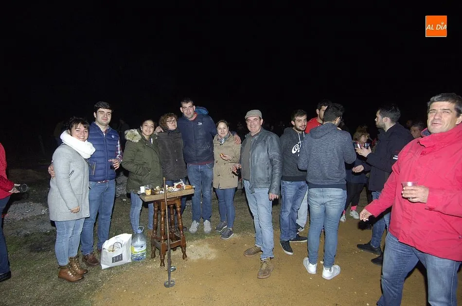 Foto 7 - La hoguera de San Blas alienta a los mirobrigenses que calientan motores para las carnestolendas  