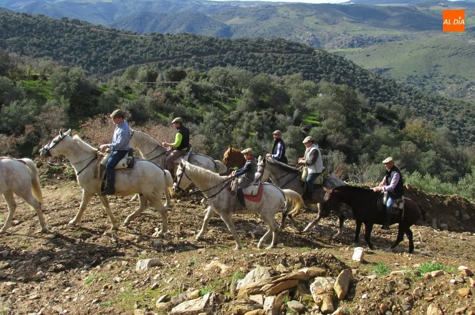 Foto 7 - El colectivo Aficionados al caballo realiza una ruta por las arribes de Vilvestre  