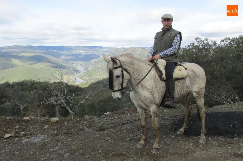 Foto 3 - El colectivo Aficionados al caballo realiza una ruta por las arribes de Vilvestre  