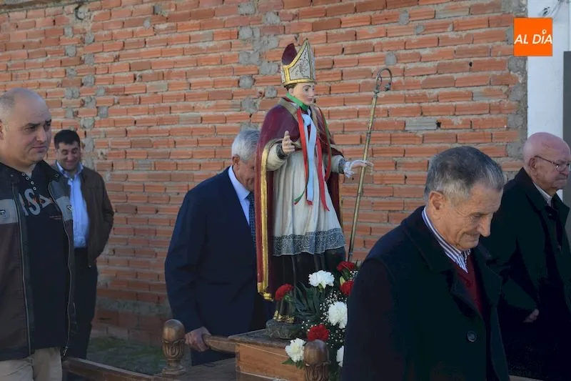 Foto 7 - La salida en procesi&oacute;n de San Blas despide los actos festivos en Garcihern&aacute;ndez