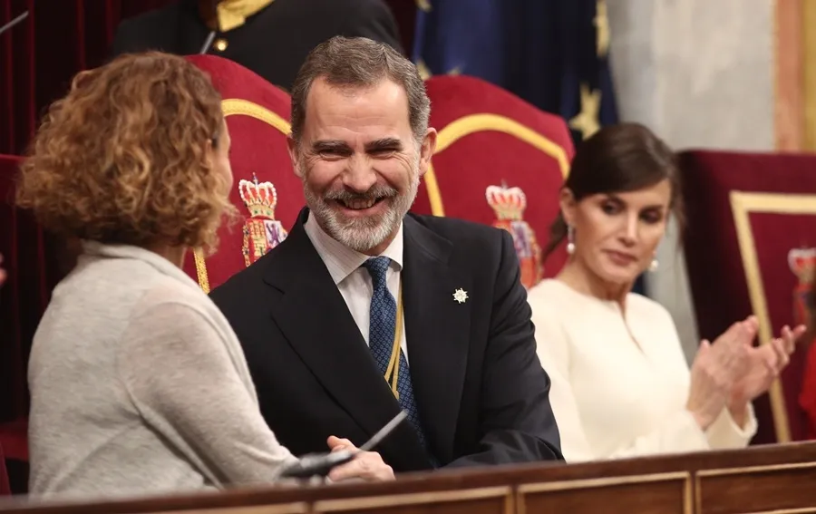 Foto 6 - El Rey, en el Congreso: "Espa&ntilde;a no puede ser de unos contra otros, debe ser de todos y para todos"