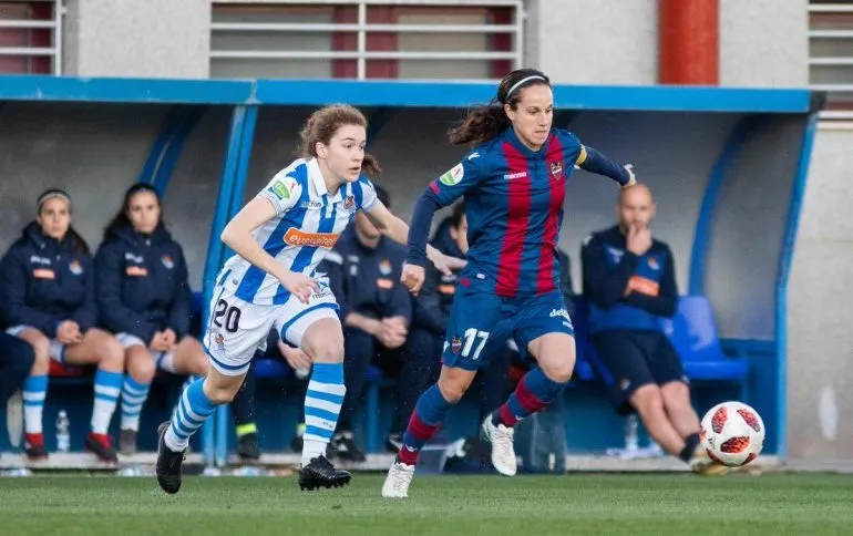 Un partido entre ambos equipos / MACHO LEVANTE