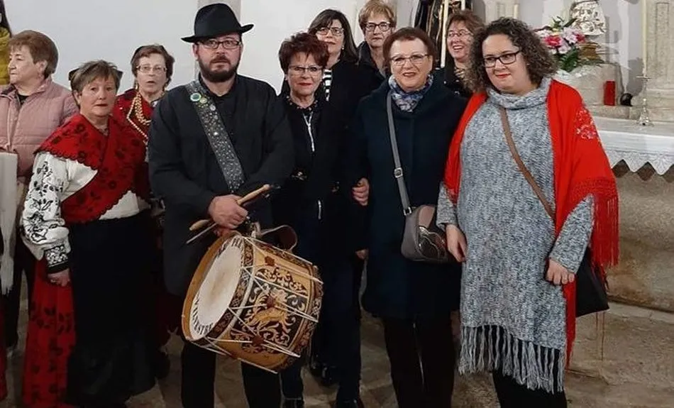 Foto 5 - Las mujeres de Vilvestre, las primeras en celebrar Santa &Aacute;gueda  