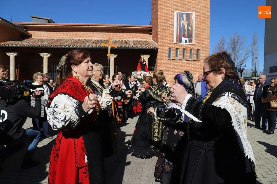 Foto 2 - Bailes y buen humor en la fiesta de las &aacute;guedas de Santa Marta de Tormes
