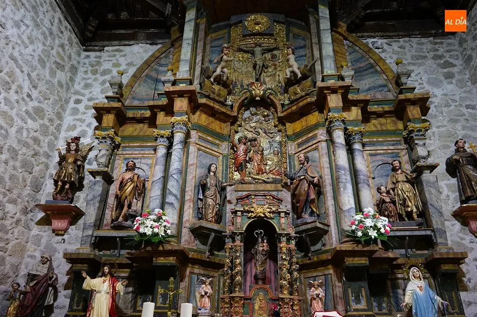 Foto 6 - Los vecinos de San Esteban rinden homenaje a Santa &Aacute;gueda