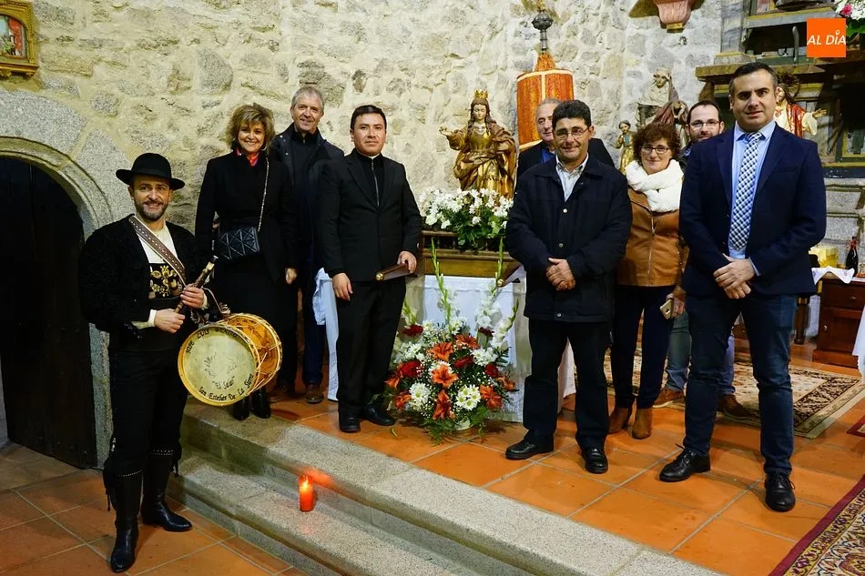 Foto 4 - Los vecinos de San Esteban rinden homenaje a Santa &Aacute;gueda