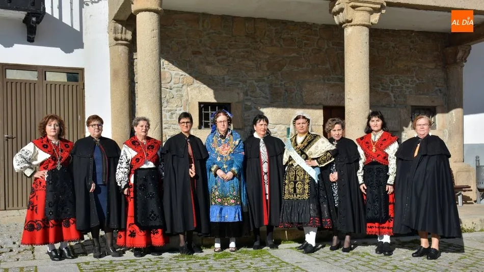 La Comisión de Águedas del 2020 lucieron los trajes y capas charras / E. Corredera