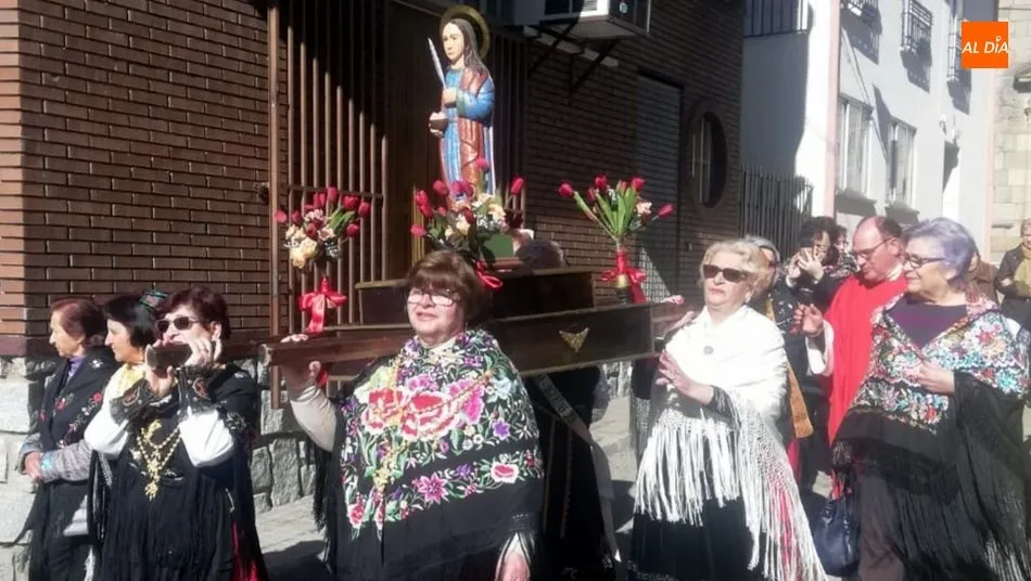 Foto 5 - Las mujeres de Sobradillo viven una intensa jornada festiva el primer d&iacute;a de la celebraci&oacute;n de...