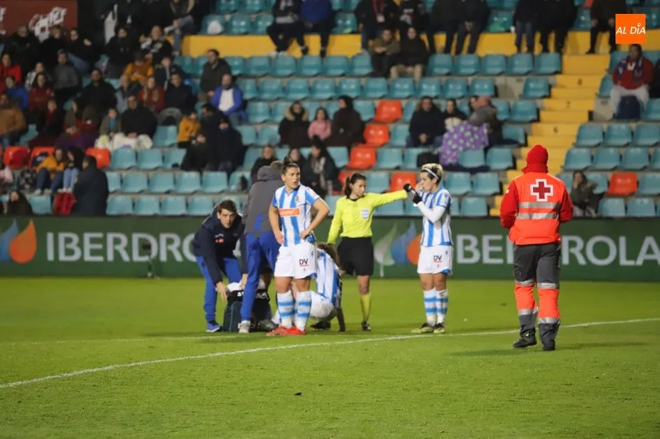 Foto 6 - La Real Sociedad da la sorpresa y vence al Levante en la primera semifinal de la Supercopa (1-0)
