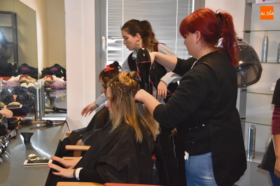 ‘Peines por sonrisas’, una iniciativa que conjuga solidaridad y aprendizaje