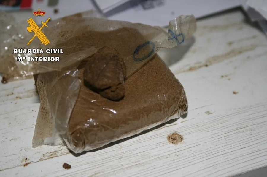 Foto 2 - Cuatro detenidos para desmantelar un punto de venta de droga en Santa Marta  
