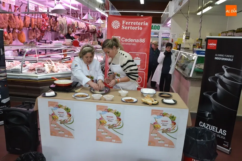Foto 4 - Arranca el nuevo ciclo de Cocinamos en el Mercado con Laura Vicente como pinche  