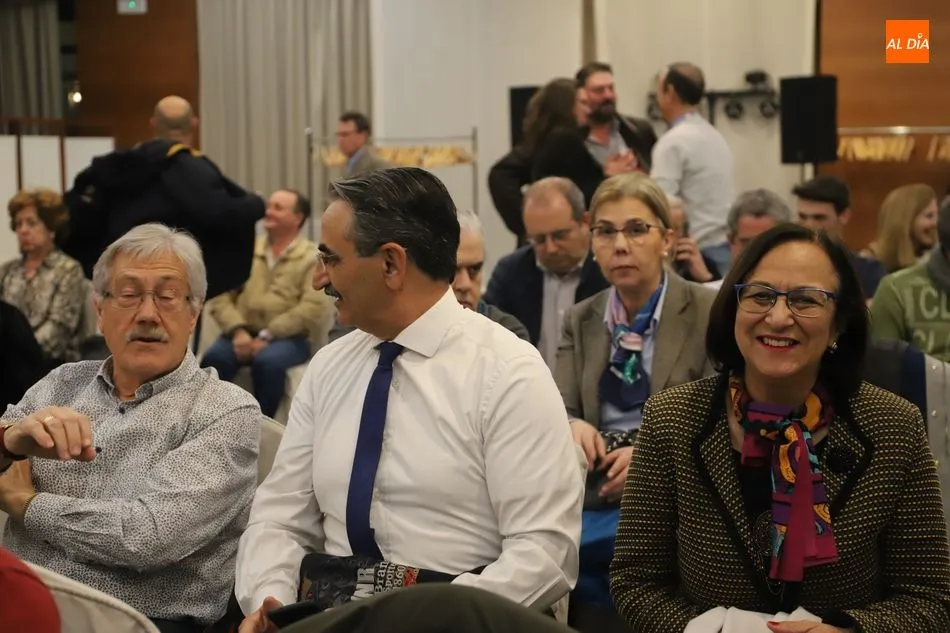 Foto 10 - El PP transmite &ldquo;tranquilidad&rdquo; a los alcaldes reiterando que &ldquo;no se va a cerrar ning&uacute;n...