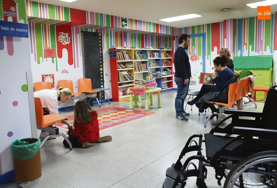 Rincones del área de Neurología del Hospital Clínico | Fotos: Lydia González