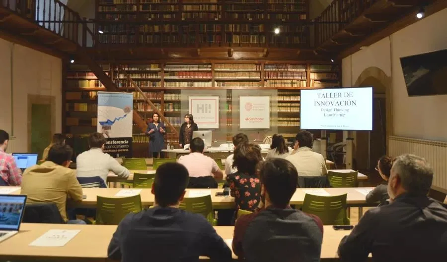 Presentación del Taller Lean StartUp and Design Thinking. Foto UPSA