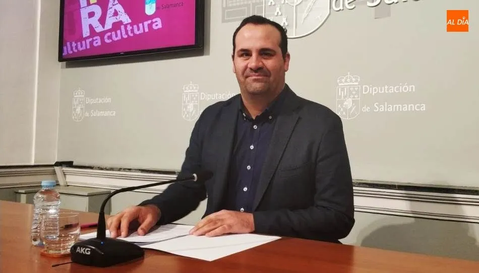 David Mingo, diputado provincial de Cultura, en la presentación del certamen de teatro Fernando de Rojas en la Diputación. Foto Lydia González