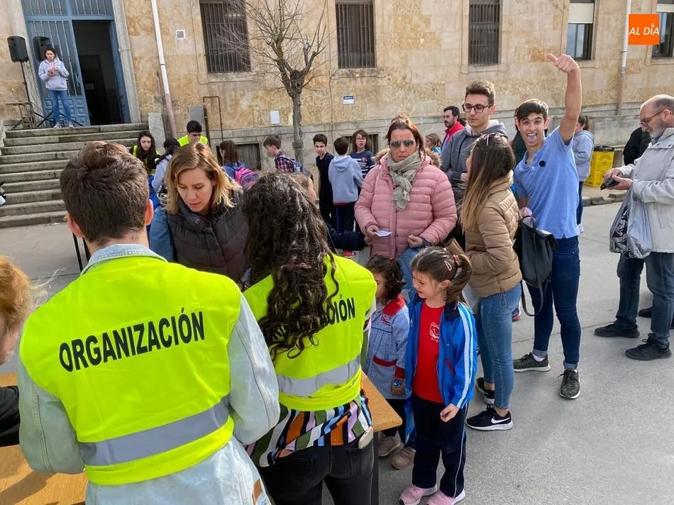 Foto 10 - El Colegio San Agust&iacute;n celebra una multitudinaria Operaci&oacute;n Bocata