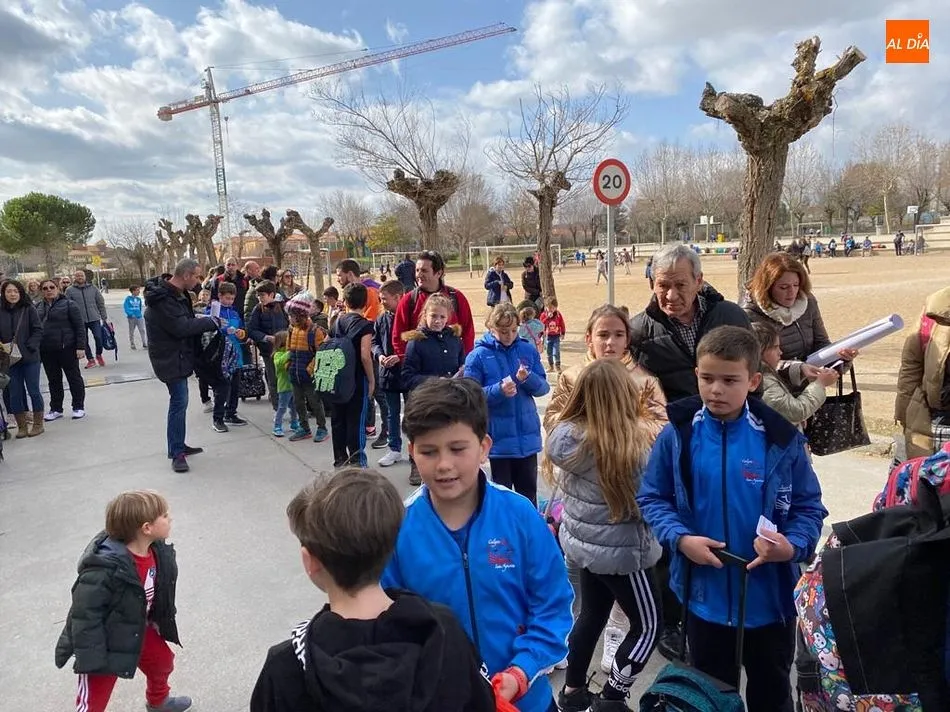 Foto 6 - El Colegio San Agust&iacute;n celebra una multitudinaria Operaci&oacute;n Bocata