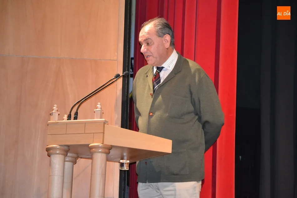 Foto 10 - Jos&eacute; Pinto, Naval&oacute;n o Los Pichoga, entre los m&uacute;ltiples protagonistas del Libro del Carnaval 2020 ...