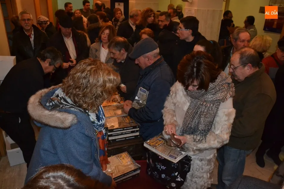 Foto 2 - Jos&eacute; Pinto, Naval&oacute;n o Los Pichoga, entre los m&uacute;ltiples protagonistas del Libro del Carnaval 2020 ...