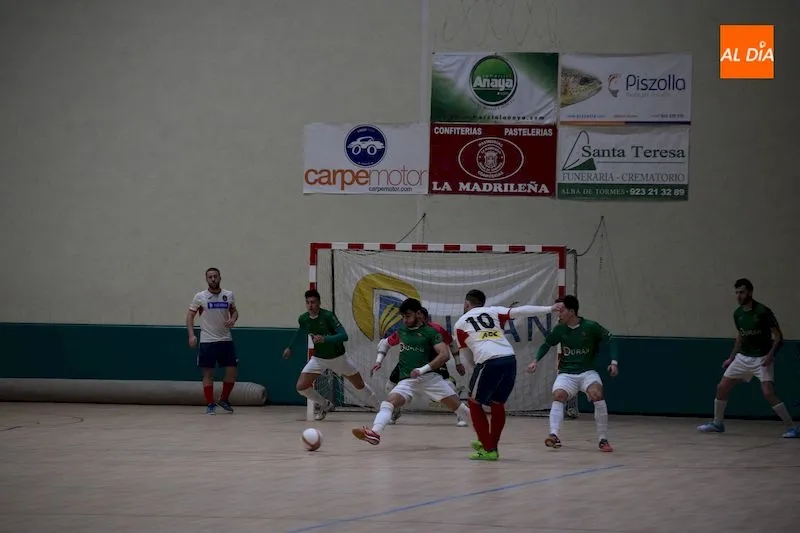 Foto 5 - Peleada victoria del Piensos Dur&aacute;n Albense ante un correoso Uni&oacute;n Arroyo (5-3)