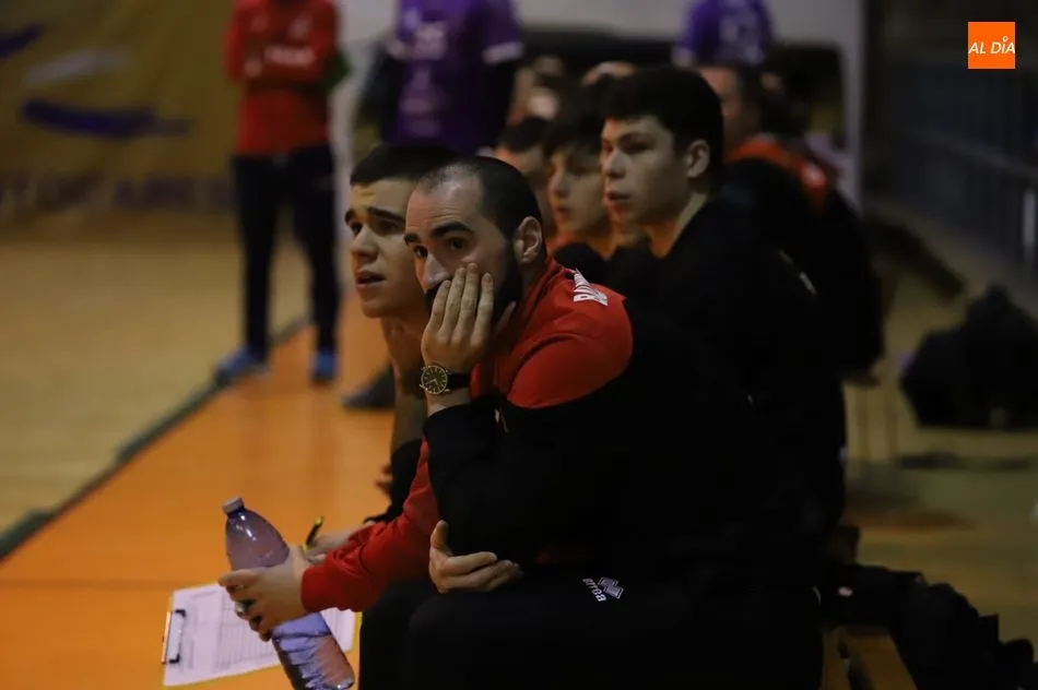 Foto 7 - El BM Salamanca gana en casa al Guadalajara (24-22)