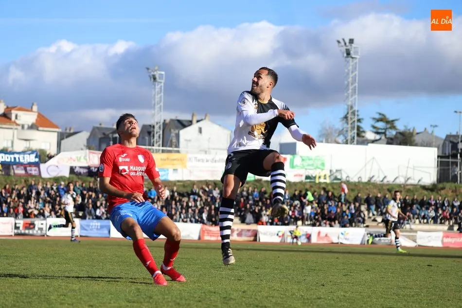 Unionistas salva un punto en un mal partido ante el Calahorra (2-2)