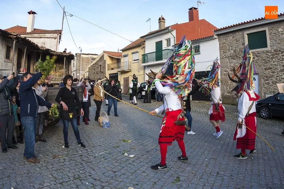Foto 4 - El II Encuentro de Rituales Ancestrales llena de magia las calles de Bemposta