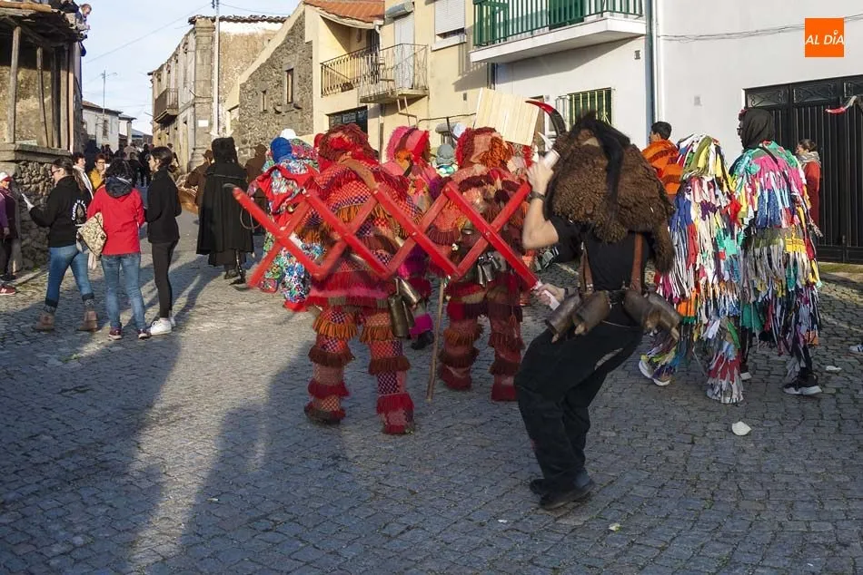 Foto 2 - El II Encuentro de Rituales Ancestrales llena de magia las calles de Bemposta