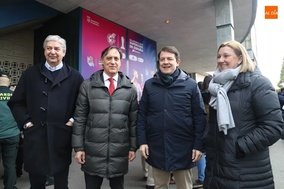 Foto 11 - Rubiales, Carbayo y Ma&ntilde;ueco, entre las personalidades m&aacute;s destacadas de la final de la Supercopa