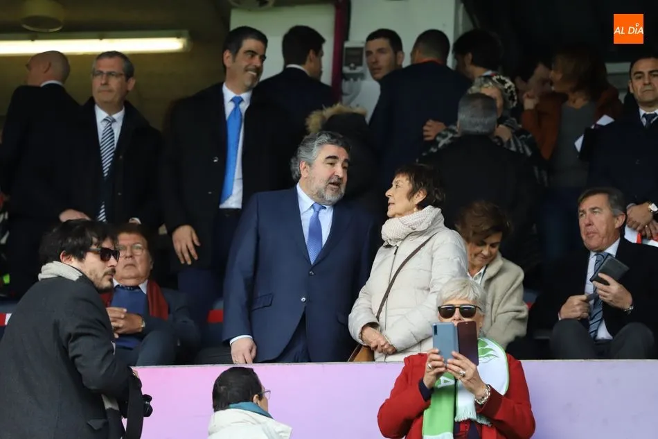 Foto 8 - Rubiales, Carbayo y Ma&ntilde;ueco, entre las personalidades m&aacute;s destacadas de la final de la Supercopa