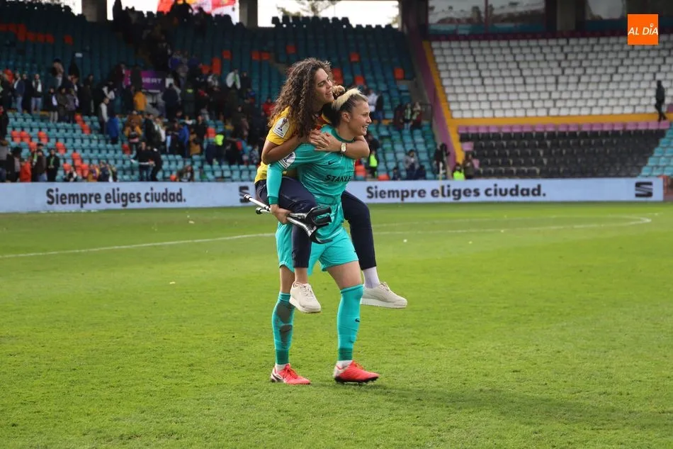 Foto 8 - El Barcelona se corona campe&oacute;n de la primera Supercopa Femenina tras desmontar a la Real Sociedad...