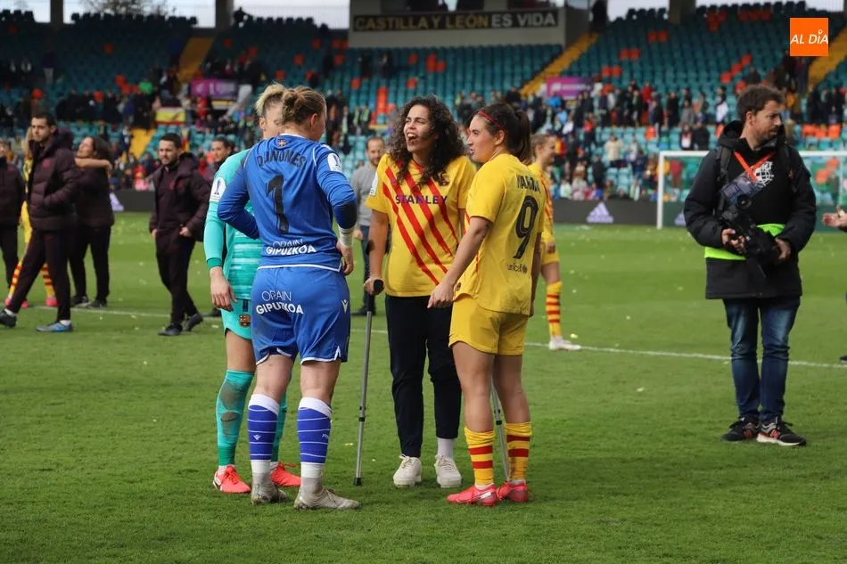 Foto 4 - El Barcelona se corona campe&oacute;n de la primera Supercopa Femenina tras desmontar a la Real Sociedad...