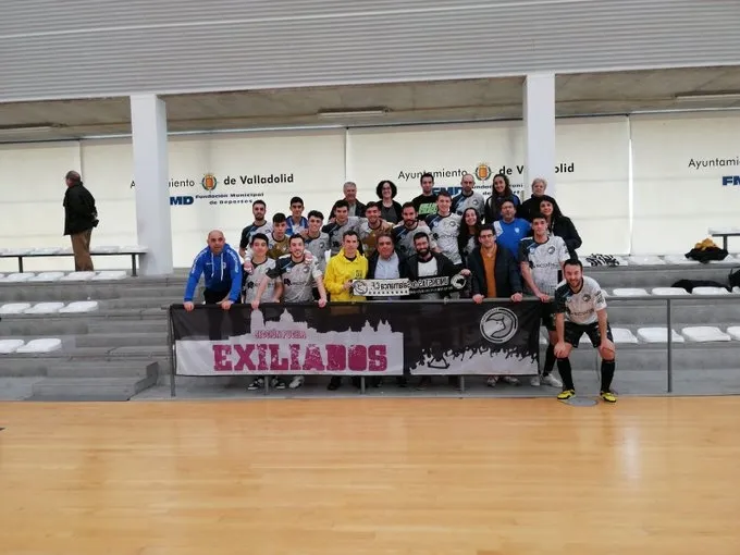 La plantilla, con la afición desplazada