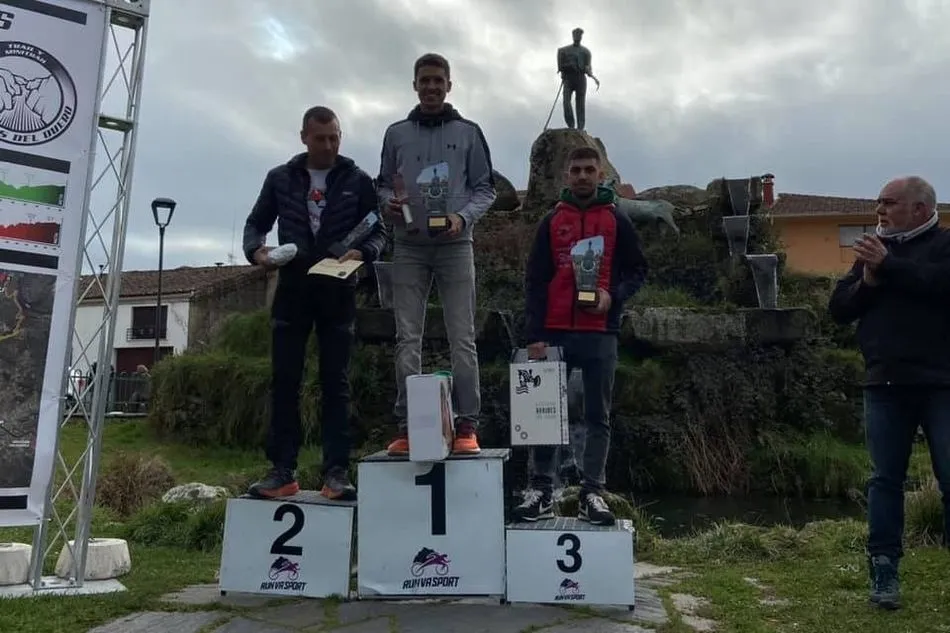 Foto 10 - Abel Carretero pone r&eacute;cord a la&nbsp;IV Trail Secretos del Duero de Aldead&aacute;vila con 400 atletas  