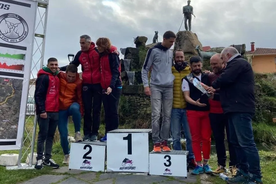 Foto 4 - Abel Carretero pone r&eacute;cord a la&nbsp;IV Trail Secretos del Duero de Aldead&aacute;vila con 400 atletas  