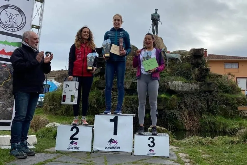 Foto 3 - Abel Carretero pone r&eacute;cord a la&nbsp;IV Trail Secretos del Duero de Aldead&aacute;vila con 400 atletas  