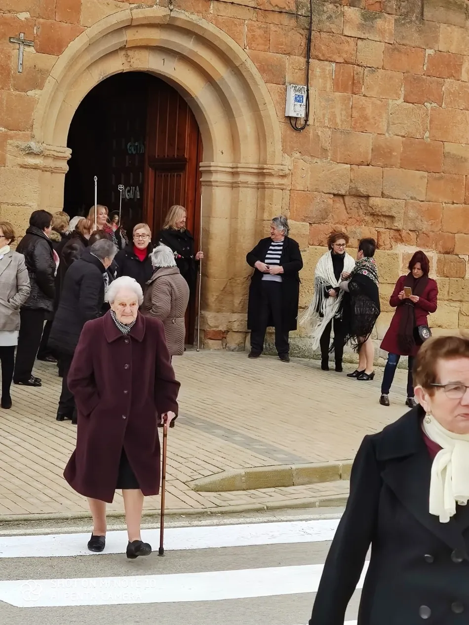 Foto 9 - Las mujeres de Villoruela celebran Santa &Aacute;gueda