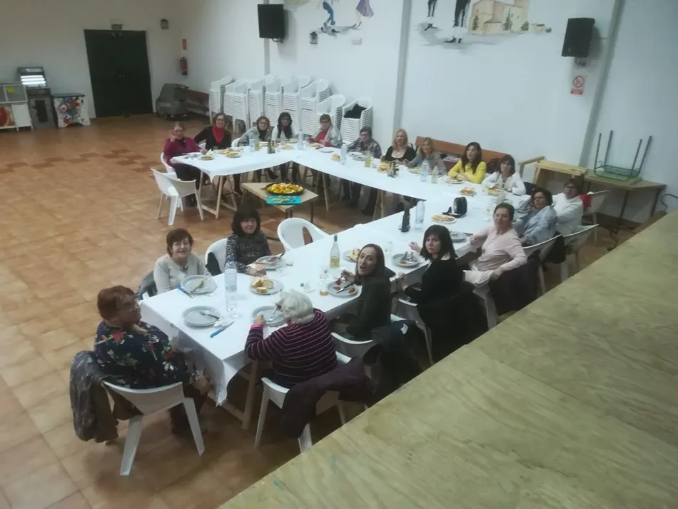 Foto 6 - Las mujeres de Villoruela celebran Santa &Aacute;gueda