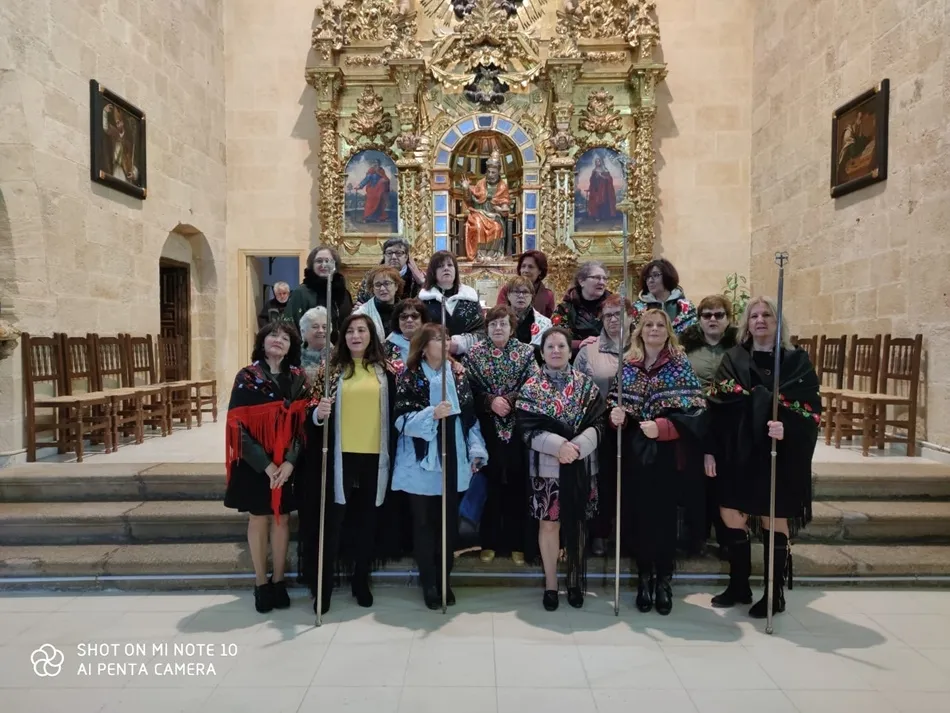 Foto 2 - Las mujeres de Villoruela celebran Santa &Aacute;gueda