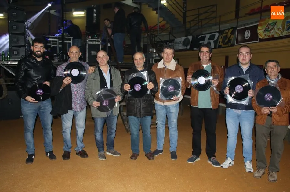 El homenaje se desarrolló durante la fiesta Remember de la Plaza de Toros