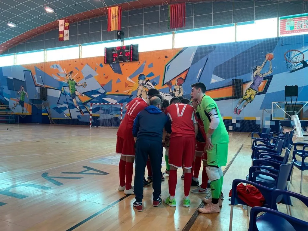 Foto 10 - Al III Juvenil le mira un tuerto en su visita al River Zamora  