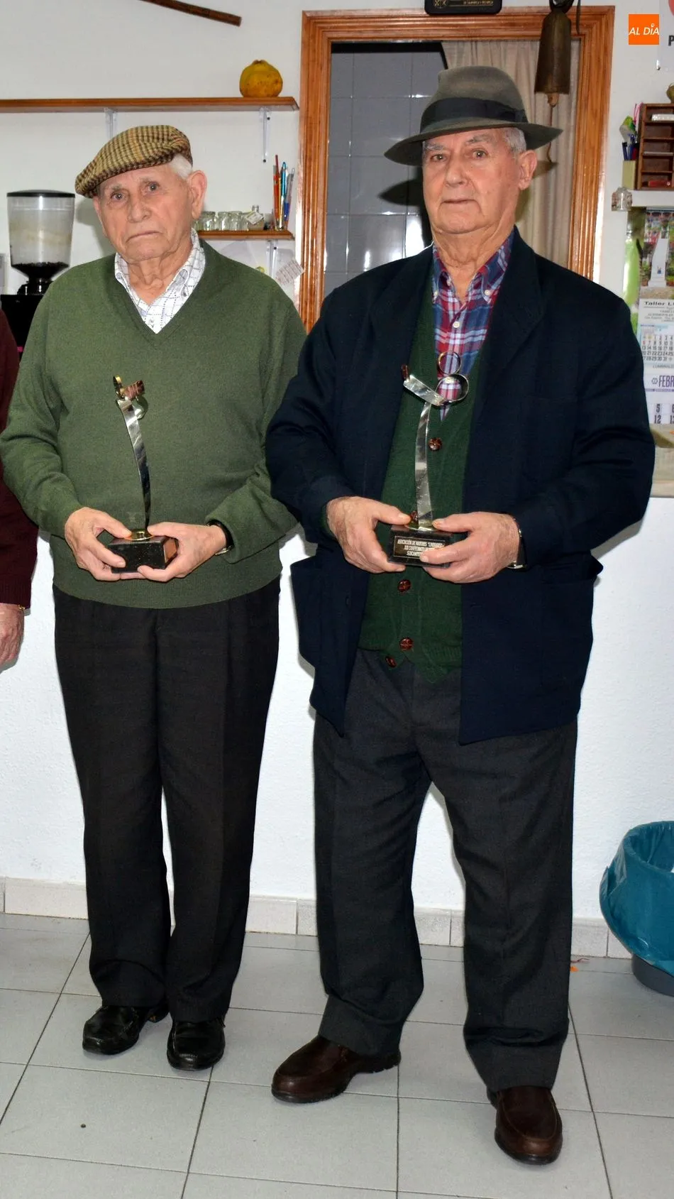 Foto 5 - Jos&eacute; Herrero y Manuel Bernal consiguen el XIX Campeonato de Tute del hogar del jubilado de...