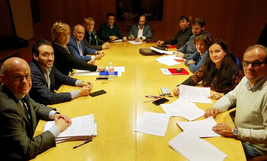 Firma del I Convenio de la Sanidad Privada de Salamanca. Foto Pyme Info