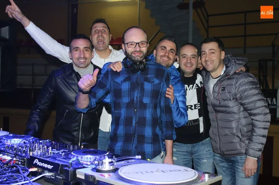 Vicktor M, Luisfran, Dj Harry, Dj Fory, Omar GM y Carlos Dluxe