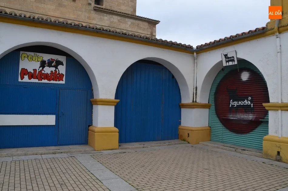 Foto 6 - La Plazuela del Buen Alcalde ya luce su habitual colorido carnavalero  